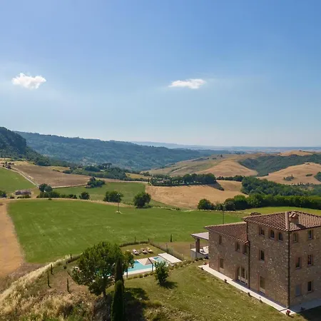 Il Poggiarellone 14, Emma Villa Volterra